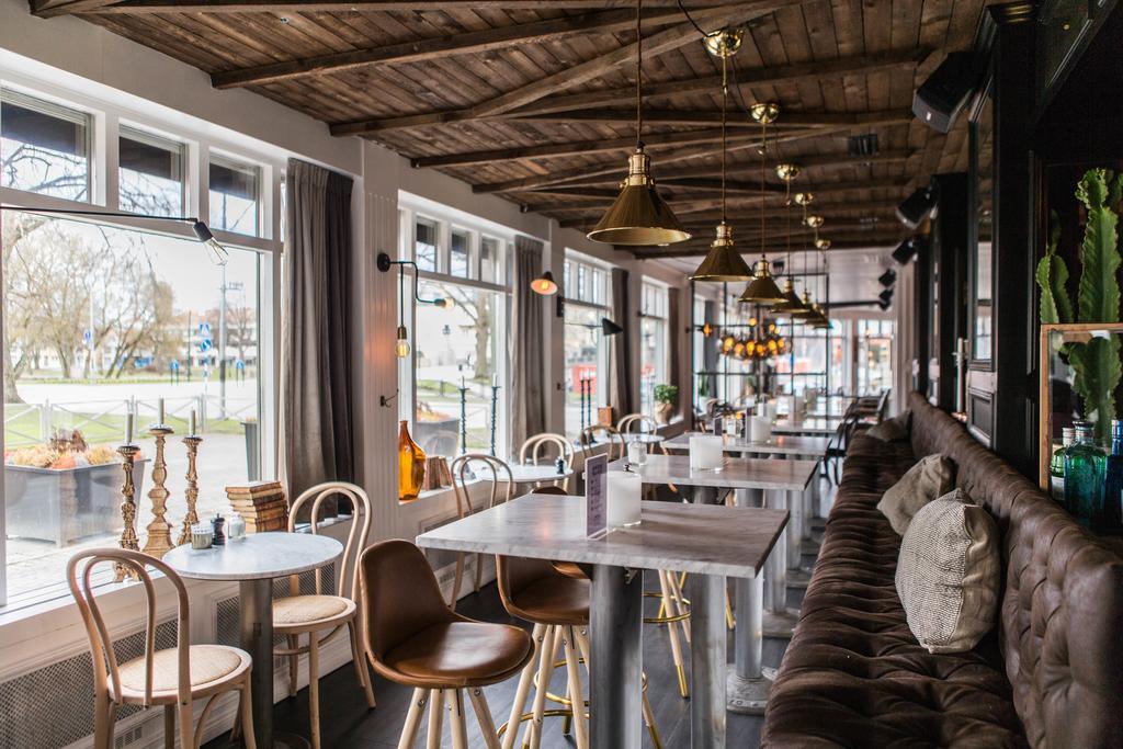 Stadshotellet Lidkoeping Buitenkant foto